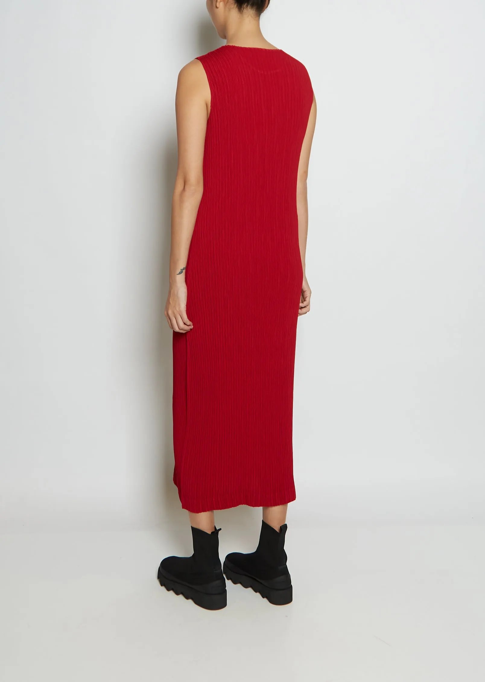 Hatching Pleats Dress
